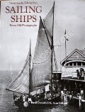Book cover of Victorian and Edwardian Sailing Ships from old photographs  by GREENHILL, Basil & GIFFARD, Ann 